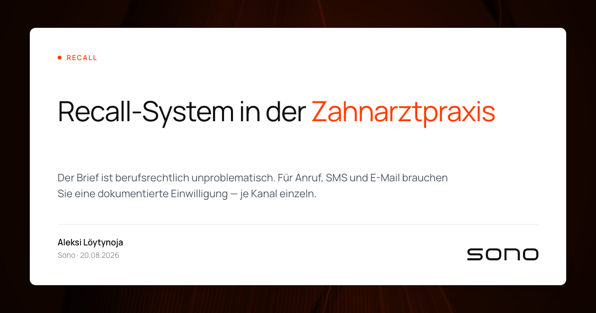 Titelbild: weiße Artikelkarte auf dem orange eingefärbten Sono-Hintergrund, mit dem Hinweis, dass der Brief ohne Einwilligung auskommt, Anruf, SMS und E-Mail dagegen je Kanal eine dokumentierte Einwilligung brauchen.